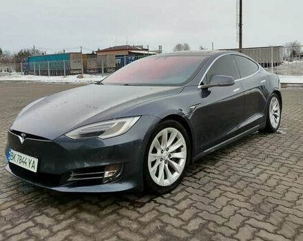 Сірий Тесла Модель С, об'ємом двигуна 0 л та пробігом 230 тис. км за 13900 $, фото 1 на Automoto.ua