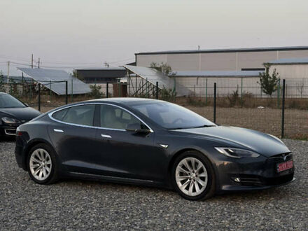 Тесла Модель С 2016 в Ивано-Франковске на Automoto.ua Серый Тесла Модель С, объемом двигателя 0 л и пробегом 168 тыс. км за 16200 $, фото 1 на Automoto.ua