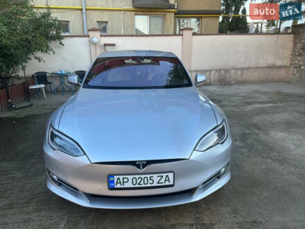 Серый Тесла Модель С, объемом двигателя 0 л и пробегом 125 тыс. км за 13500 $, фото 1 на Automoto.ua