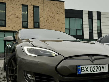 Сірий Тесла Модель С, об'ємом двигуна 0 л та пробігом 156 тис. км за 20000 $, фото 1 на Automoto.ua