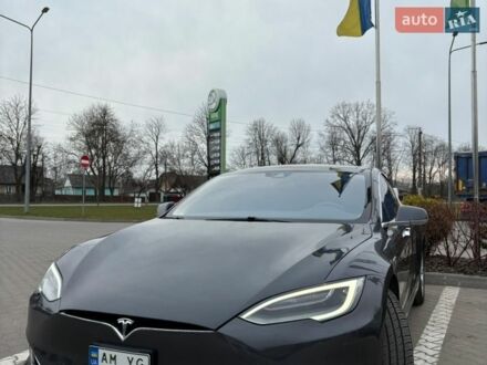 Серый Тесла Модель С, объемом двигателя 0 л и пробегом 160 тыс. км за 17000 $, фото 1 на Automoto.ua