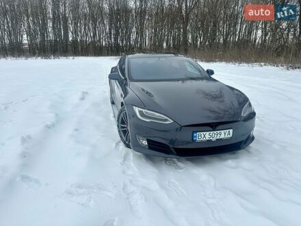 Серый Тесла Модель С, объемом двигателя 0 л и пробегом 197 тыс. км за 16000 $, фото 1 на Automoto.ua