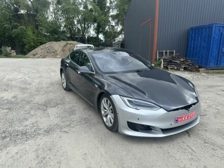 Тесла Модель С 2016 в Боярка на Automoto.ua Серый Тесла Модель С, объемом двигателя 0 л и пробегом 180 тыс. км за 15500 $, фото 1 на Automoto.ua
