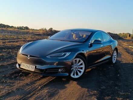 Серый Тесла Модель С, объемом двигателя 0 л и пробегом 212 тыс. км за 13800 $, фото 1 на Automoto.ua