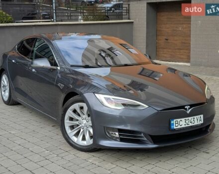 Серый Тесла Модель С, объемом двигателя 0 л и пробегом 122 тыс. км за 16800 $, фото 1 на Automoto.ua