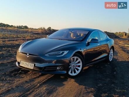 Серый Тесла Модель С, объемом двигателя 0 л и пробегом 212 тыс. км за 13800 $, фото 1 на Automoto.ua