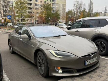 Сірий Тесла Модель С, об'ємом двигуна 0 л та пробігом 170 тис. км за 21000 $, фото 1 на Automoto.ua