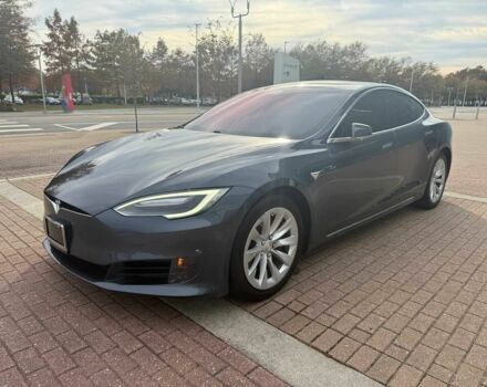 Сірий Тесла Модель С, об'ємом двигуна 0 л та пробігом 94 тис. км за 4800 $, фото 1 на Automoto.ua
