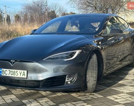 Серый Тесла Модель С, объемом двигателя 0 л и пробегом 140 тыс. км за 15300 $, фото 1 на Automoto.ua