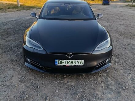 Серый Тесла Модель С, объемом двигателя 0 л и пробегом 86 тыс. км за 21000 $, фото 1 на Automoto.ua