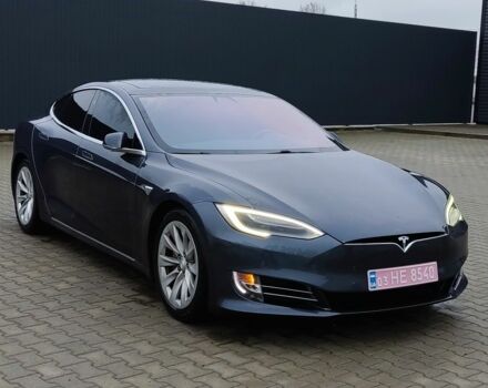Серый Тесла Модель С, объемом двигателя 0 л и пробегом 226 тыс. км за 14800 $, фото 1 на Automoto.ua