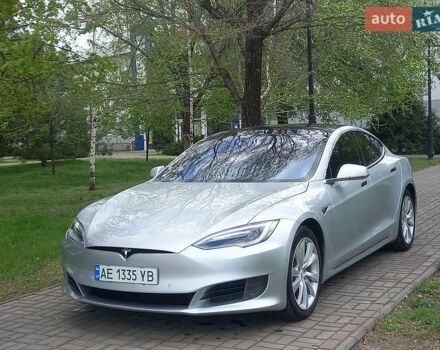 Сірий Тесла Модель С, об'ємом двигуна 0 л та пробігом 249 тис. км за 20000 $, фото 1 на Automoto.ua