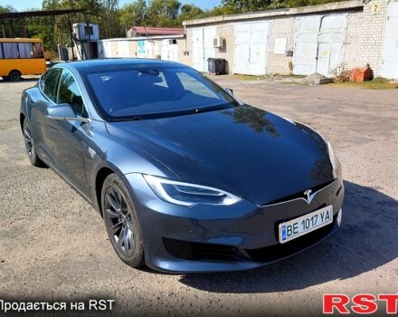 Серый Тесла Модель С, объемом двигателя 0 л и пробегом 130 тыс. км за 17500 $, фото 1 на Automoto.ua