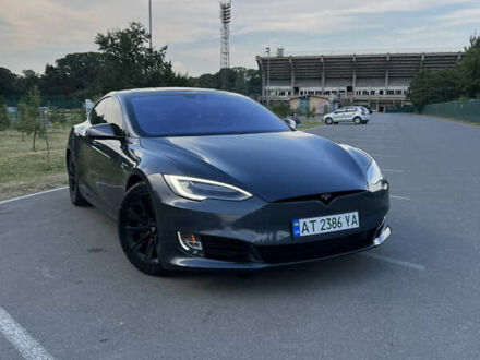 Тесла Модель С 2016 в Ивано-Франковске на Automoto.ua Серый Тесла Модель С, объемом двигателя 0 л и пробегом 139 тыс. км за 20900 $, фото 1 на Automoto.ua
