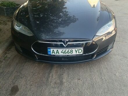 Сірий Тесла Модель С, об'ємом двигуна 0 л та пробігом 240 тис. км за 11999 $, фото 1 на Automoto.ua