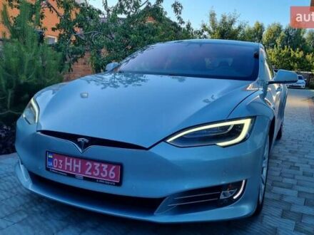 Тесла Модель С 2016 в Луцке на Automoto.ua Серый Тесла Модель С, объемом двигателя 0 л и пробегом 144 тыс. км за 16900 $, фото 1 на Automoto.ua
