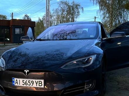 Серый Тесла Модель С, объемом двигателя 0.32 л и пробегом 186 тыс. км за 15500 $, фото 1 на Automoto.ua