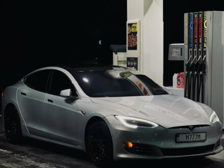 Сірий Тесла Модель С, об'ємом двигуна 0 л та пробігом 120 тис. км за 15500 $, фото 1 на Automoto.ua