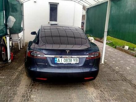 Серый Тесла Модель С, объемом двигателя 0 л и пробегом 220 тыс. км за 16300 $, фото 1 на Automoto.ua