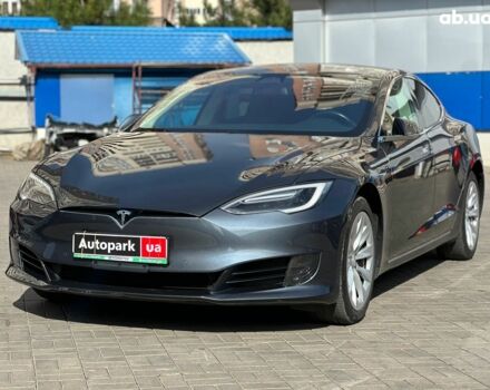 Серый Тесла Модель С, объемом двигателя 0 л и пробегом 50 тыс. км за 19230 $, фото 1 на Automoto.ua