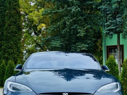 Тесла Модель С 2017 у Луцьку на Automoto.ua Сірий Тесла Модель С, об'ємом двигуна 0 л та пробігом 200 тис. км за 15900 $, фото 1 на Automoto.ua