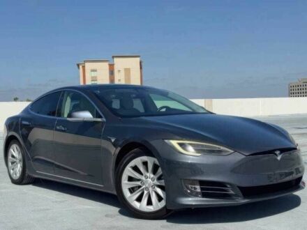 Сірий Тесла Модель С, об'ємом двигуна 0 л та пробігом 33 тис. км за 7997 $, фото 1 на Automoto.ua