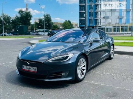 Серый Тесла Модель С, объемом двигателя 0 л и пробегом 172 тыс. км за 34500 $, фото 1 на Automoto.ua