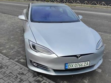 Тесла Модель С 2017 в Хмельницком на Automoto.ua Серый Тесла Модель С, объемом двигателя 0 л и пробегом 98 тыс. км за 20900 $, фото 1 на Automoto.ua
