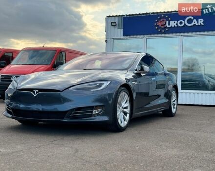 Серый Тесла Модель С, объемом двигателя 0 л и пробегом 51 тыс. км за 21500 $, фото 1 на Automoto.ua