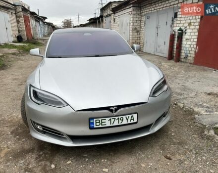 Серый Тесла Модель С, объемом двигателя 0 л и пробегом 122 тыс. км за 17500 $, фото 1 на Automoto.ua