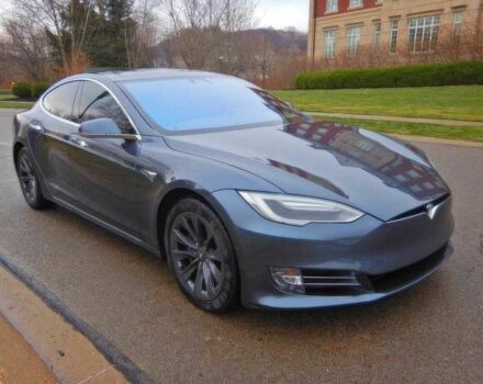 Сірий Тесла Модель С, об'ємом двигуна 0 л та пробігом 65 тис. км за 9800 $, фото 1 на Automoto.ua