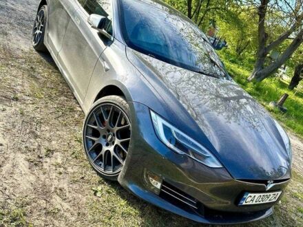 Тесла Модель С 2017 у Харкові на Automoto.ua Сірий Тесла Модель С, об'ємом двигуна 0 л та пробігом 82 тис. км за 48000 $, фото 1 на Automoto.ua
