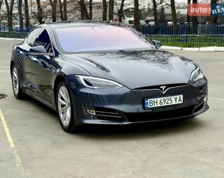 Серый Тесла Модель С, объемом двигателя 0 л и пробегом 111 тыс. км за 20500 $, фото 1 на Automoto.ua
