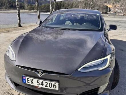 Тесла Модель С 2017 у Дніпро (Дніпропетровську) на Automoto.ua Сірий Тесла Модель С, об'ємом двигуна 0 л та пробігом 127 тис. км за 23877 $, фото 1 на Automoto.ua