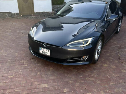 Серый Тесла Модель С, объемом двигателя 0 л и пробегом 85 тыс. км за 24800 $, фото 1 на Automoto.ua