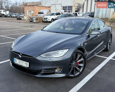Серый Тесла Модель С, объемом двигателя 0 л и пробегом 141 тыс. км за 19000 $, фото 1 на Automoto.ua