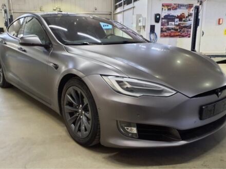 Тесла Модель С 2017 у Вышгороде на Automoto.ua Сірий Тесла Модель С, об'ємом двигуна 0 л та пробігом 105 тис. км за 16500 $, фото 1 на Automoto.ua