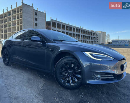 Сірий Тесла Модель С, об'ємом двигуна 0 л та пробігом 135 тис. км за 19999 $, фото 1 на Automoto.ua