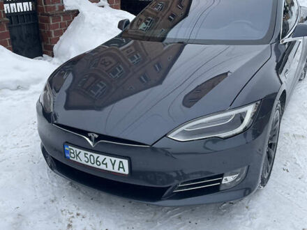 Серый Тесла Модель С, объемом двигателя 0 л и пробегом 144 тыс. км за 22200 $, фото 1 на Automoto.ua