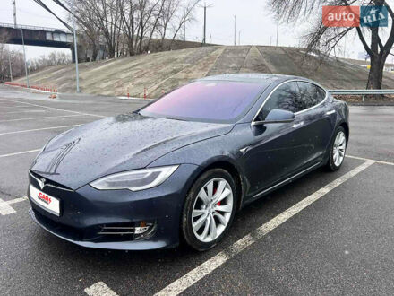 Тесла Модель С 2018 в Киеве на Automoto.ua Серый Тесла Модель С, объемом двигателя 0 л и пробегом 189 тыс. км за 27990 $, фото 1 на Automoto.ua