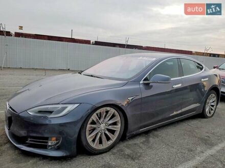 Серый Тесла Модель С, объемом двигателя 0 л и пробегом 78 тыс. км за 6700 $, фото 1 на Automoto.ua