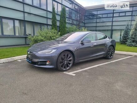 Тесла Модель С 2018 у Києві на Automoto.ua Сірий Тесла Модель С, об'ємом двигуна 0 л та пробігом 35 тис. км за 22888 $, фото 1 на Automoto.ua