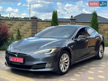 Сірий Тесла Модель С, об'ємом двигуна 0 л та пробігом 280 тис. км за 14000 $, фото 1 на Automoto.ua