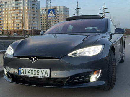 Серый Тесла Модель С, объемом двигателя 0 л и пробегом 145 тыс. км за 29900 $, фото 1 на Automoto.ua