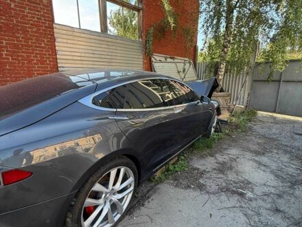 Сірий Тесла Модель С, об'ємом двигуна 0 л та пробігом 100 тис. км за 11700 $, фото 1 на Automoto.ua