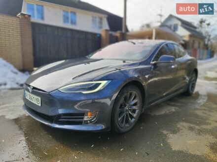 Серый Тесла Модель С, объемом двигателя 0 л и пробегом 152 тыс. км за 17500 $, фото 1 на Automoto.ua