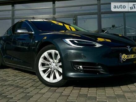 Серый Тесла Модель С, объемом двигателя 0 л и пробегом 176 тыс. км за 33900 $, фото 1 на Automoto.ua