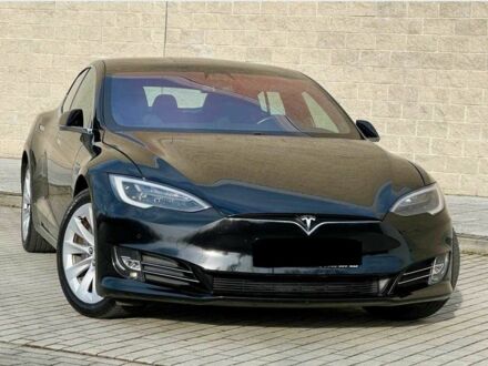 Тесла Модель С 2018 у Києві на Automoto.ua Сірий Тесла Модель С, об'ємом двигуна 0 л та пробігом 79 тис. км за 13400 $, фото 1 на Automoto.ua