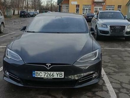 Серый Тесла Модель С, объемом двигателя 0 л и пробегом 74 тыс. км за 28000 $, фото 1 на Automoto.ua