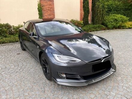 Тесла Модель С 2019 в Львове на Automoto.ua Серый Тесла Модель С, объемом двигателя 0 л и пробегом 92 тыс. км за 16200 $, фото 1 на Automoto.ua